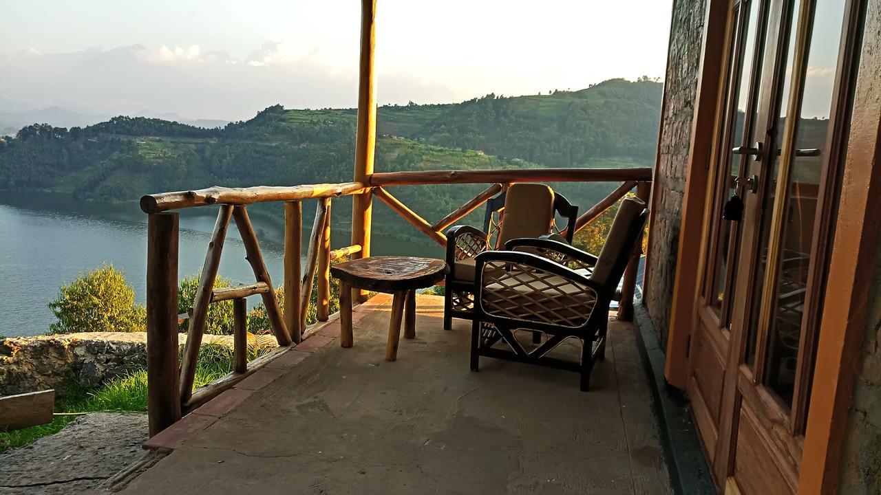 Lake Mulehe Gorilla Lodge 키소로 외부 사진